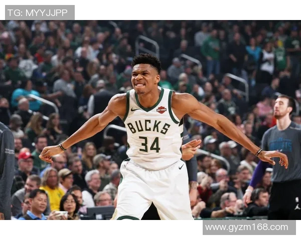 字母哥赛场小动作频现引热议 球迷解读其背后隐含的心理与战术目的 字母哥赛场小动作频现引热议 球迷解读其背后隐含的心理与战术目的