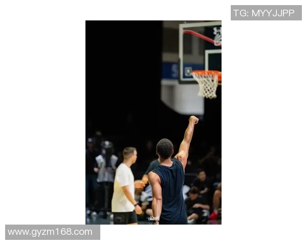 库里全场统治力展现精彩瞬间 高光集锦带你回顾他最新精彩表现 库里全场统治力展现精彩瞬间 高光集锦带你回顾他最新精彩表现