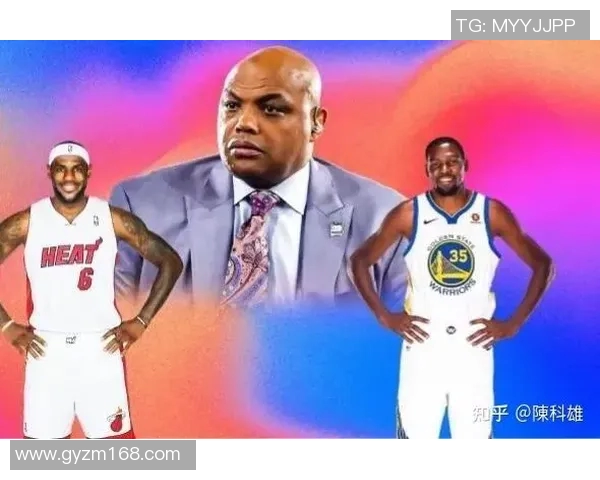 杜兰特与教练激烈争执冲突升级双方言辞激烈关系紧张引发外界关注 杜兰特与教练激烈争执冲突升级双方言辞激烈关系紧张引发外界关注