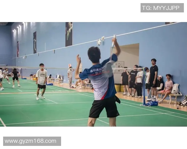 羽毛球世界冠军亲授课引爆校园体育节 羽毛球世界冠军亲授课引爆校园体育节